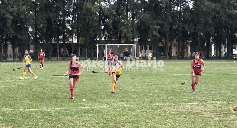 El duelo de Sub-15 fue para las chicas de Villa Constituci&oacute;n.