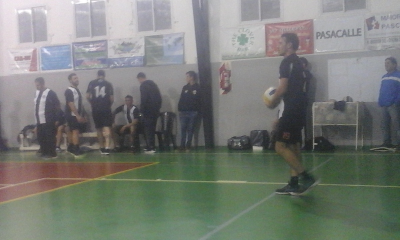 Foto del triunfo: El "Panza" arrancó ganando en su vuelta a la competencia.
