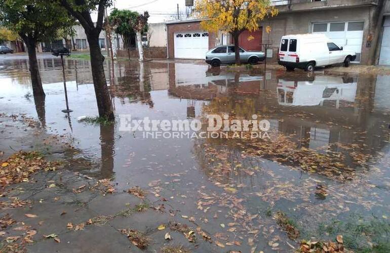 Imagen de Después del aguacero, el reclamo: ´Esto sucede cada vez que llueve´