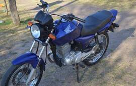 El chico andaba en una moto Honda Titán CG 150 cc de color azul. Foto: Imagen Ilustrativa