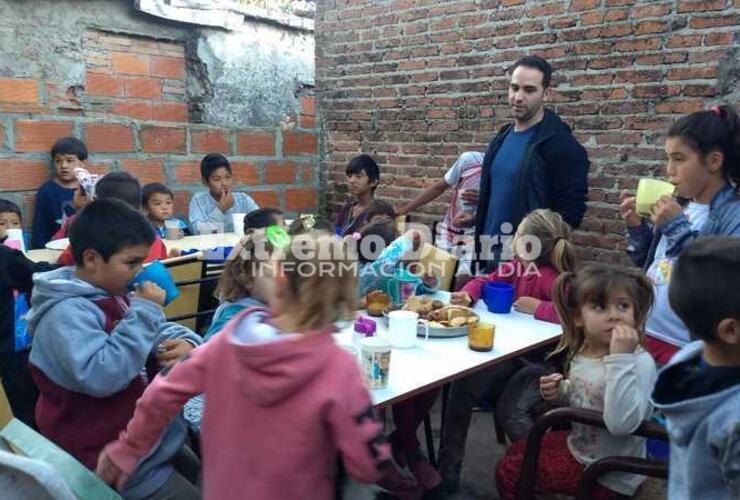 La ayuda llegó ayer por la tarde al barrio.