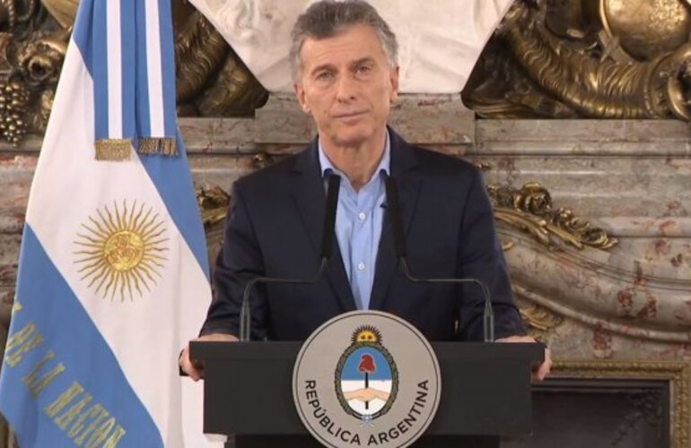Imagen de Macri decret&oacute; dos d&iacute;as de duelo nacional por la muerte del diputado Olivares