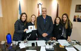 Imagen de Entrega de aportes a disciplinas y deportistas locales