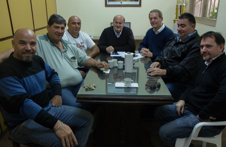 Remiseros fueron recibidos en el Concejo hace unos 10 días atrás. Foto: Archivo La Posta