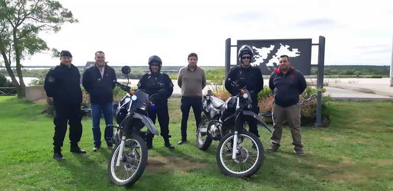 Imagen de Pueblo Esther recibió dos motos para los patrullajes