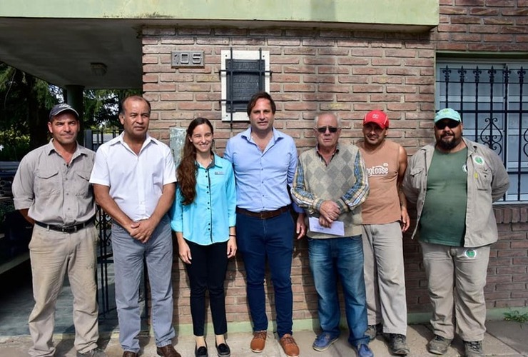 Trabajo en conjunto: El anuncio de la fábrica de soda fue emitido tras la inauguración de las nuevas tuberías de agua desde la Comuna y la Cooperativa.