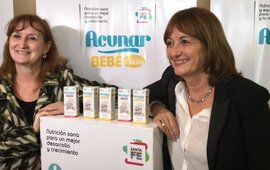 Las ministras de Salud, Andrea Uboldi, y de la Producci&oacute;n, Alicia Cicliani, durante la presentaci&oacute;n de Acunar.