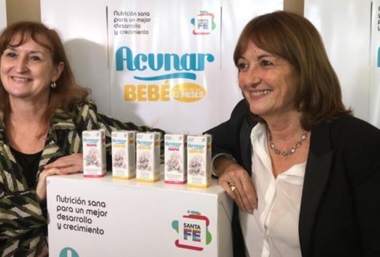 Las ministras de Salud, Andrea Uboldi, y de la Producción, Alicia Cicliani, durante la presentación de Acunar.