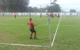 "Pikantitos" y "Gatitos" se enfrentaron por una nueva fecha de la Liga Regional del Sud.