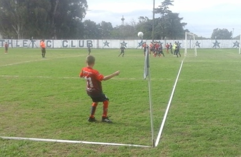 "Pikantitos" y "Gatitos" se enfrentaron por una nueva fecha de la Liga Regional del Sud.