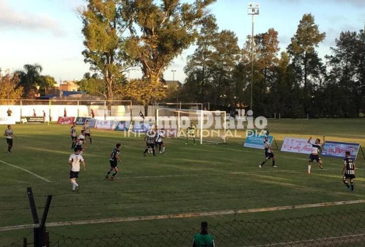 Imagen de Unión ganó sobre la hora un partido para el infarto y hay clásico