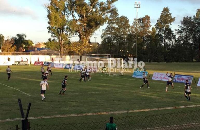 Imagen de Unión ganó sobre la hora un partido para el infarto y hay clásico