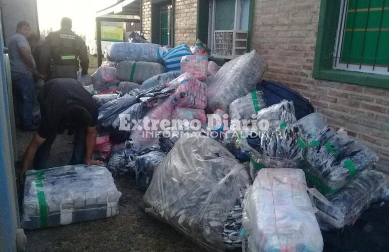 Imagen de Gendarmería trabaja en el secuestro de mercadería ilegal