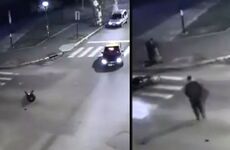 El hecho qued&oacute; registrado por las c&aacute;maras ubicadas en la esquina.