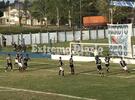 En busca del balón. Panzas y Picantes tratando de ganar el Clásico.