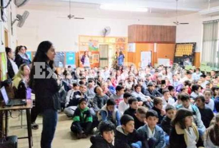 La Ingeniera Renata Luna ofreció una charla