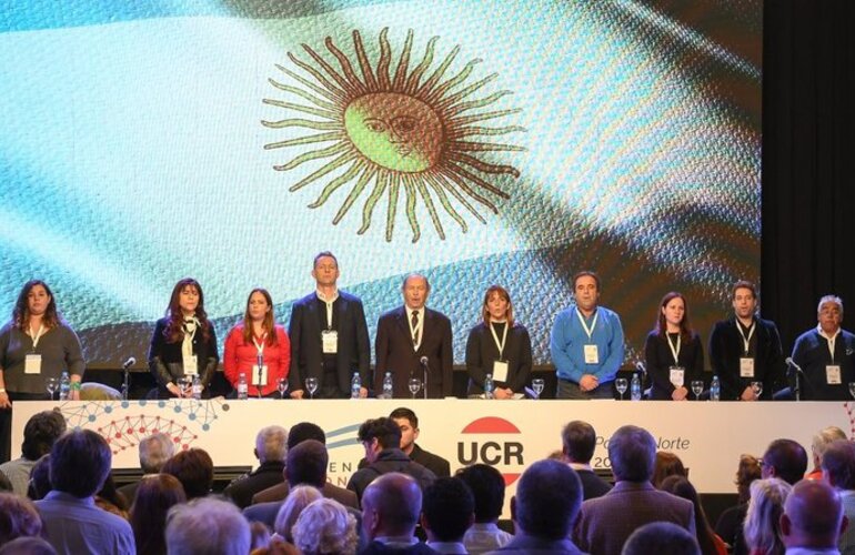 Imagen de El radicalismo ratific&oacute; su pertenencia a Cambiemos y pidi&oacute; ampliar la alianza