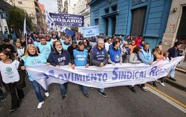 Una de las marchas este mi&eacute;rcoles de paro.(Alan Monz&oacute;n/Rosario3.com)