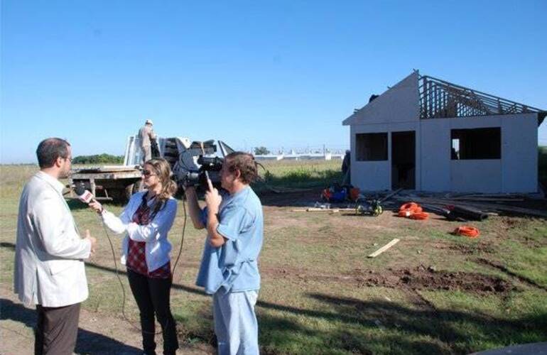 Comenzaban las tareas para la construcción de la casa. Archivo: Abril 2011