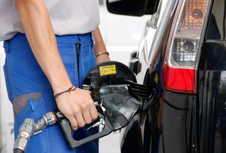 Imagen de YPF aumenta sus combustibles un 1,5 por ciento