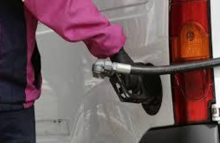 Otro aumento más en los valores de los combustibles.(Axion)