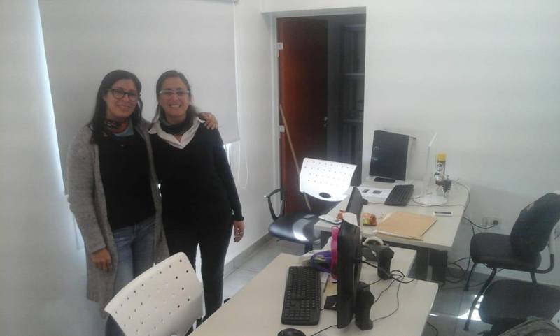 Eliana Girotti junto a la Trabajadora Social Andrea Altamirano, ya en funciones dentro del nuevo espacio.