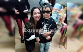 Juntos. Sabrina junto a su hijo Alexis.