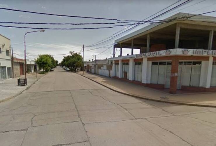 Los hechos acontecieron a pocos metros de la panadería de Belgrano y Sarmiento. Foto: Google Street View