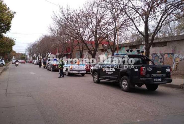 Imagen de En los accesos y dentro de la ciudad; siguen los controles