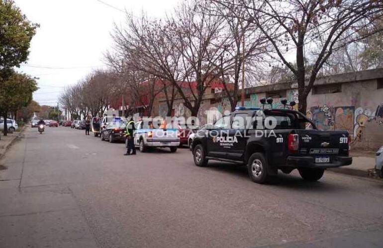 Imagen de En los accesos y dentro de la ciudad; siguen los controles