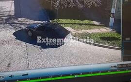 El vehículo fue captado por una de las cámaras de la municipalidad.