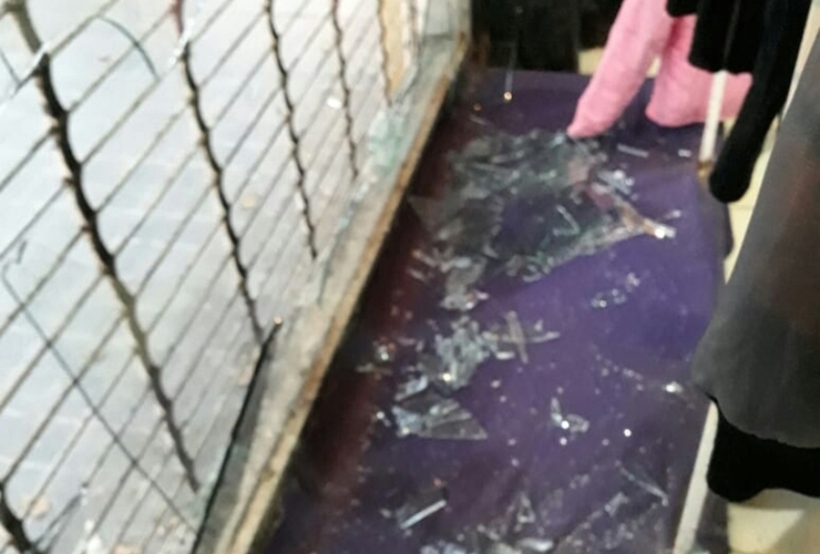 Imagen de Le rompen la vidriera a un negocio y le sustraen mercadería