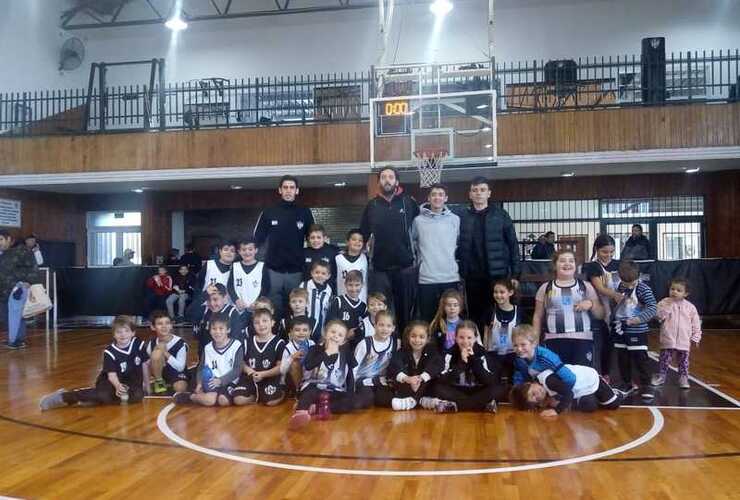Imagen de Encuentro de escuelitas en el C.A. Uni&oacute;n