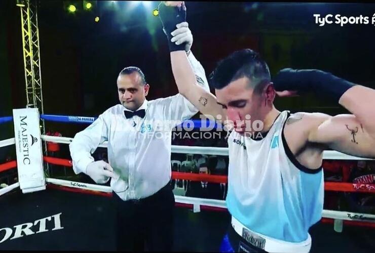 Imagen de Facundo García, del Cuello Boxing de Talleres, ganó su pelea y va por más