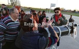 Los vecinos usaron un telescopio astron&oacute;mico.