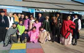 Imagen de En el Ombú: Acto en la Escuela Almafuerte junto a Los Gurises
