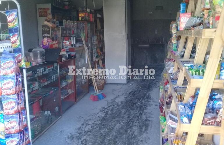 Imagen de Principio de incendio en un kiosco