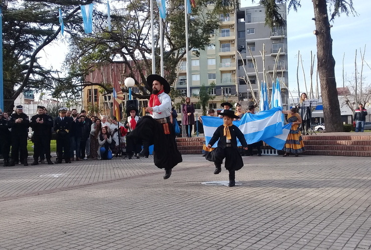 Imagen de Día de la Independencia: Acto por el 9 de Julio en la Plaza