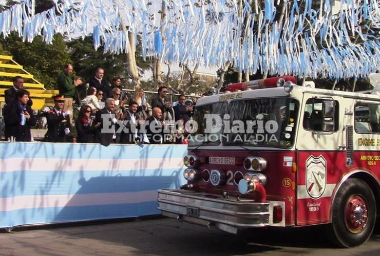 Imagen de 9 de Julio: Unas 60 instituciones fueron parte del desfile organizado por la Municipalidad