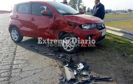 Imagen de Accidente entre un autom&oacute;vil y una camioneta
