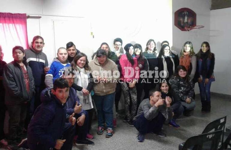 Imagen de En la Escuela Especial: Charla sobre manipulaci&oacute;n y elaboraci&oacute;n segura de alimentos