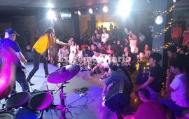 Los j&oacute;venes participaron durante todo el show