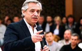 Imagen de Alberto Fern&aacute;ndez elogi&oacute; a Perotti: �Si hay algo que siempre vi es su demanda por Santa Fe�