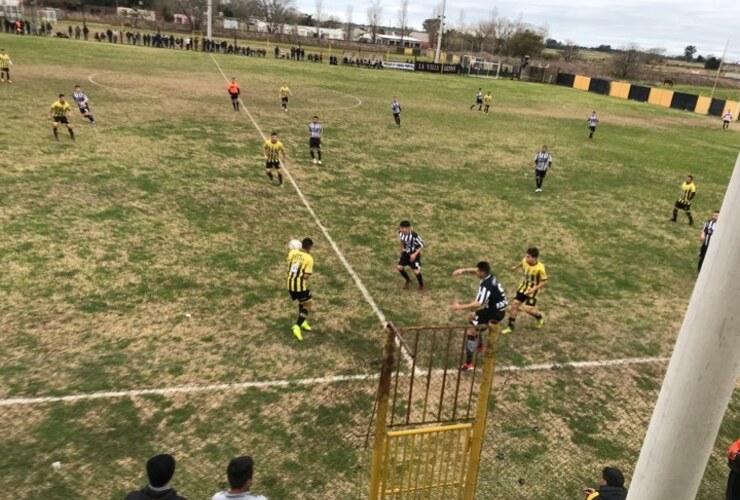 Unión logró los tres puntos en una cancha muy difícil.