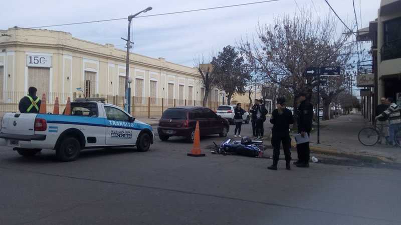 Imagen de En Moreno y Mitre: Choque con dos heridos