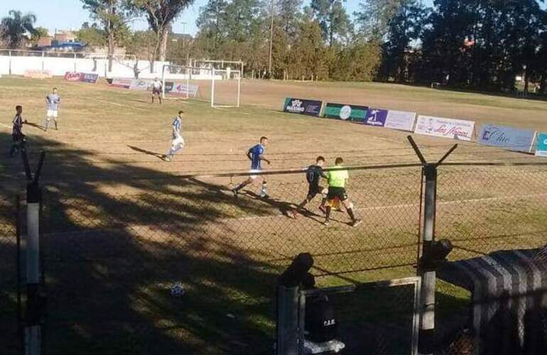 Imagen de Unión superó a Libertad en el Di Giácomo