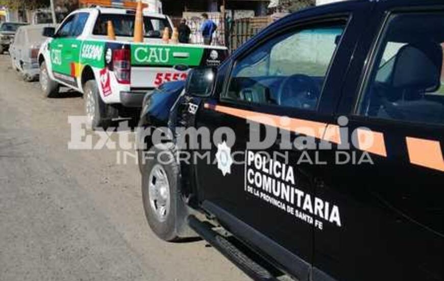 Imagen de Llegaron por denuncias de maltrato animal y se encontraron un taller clandestino