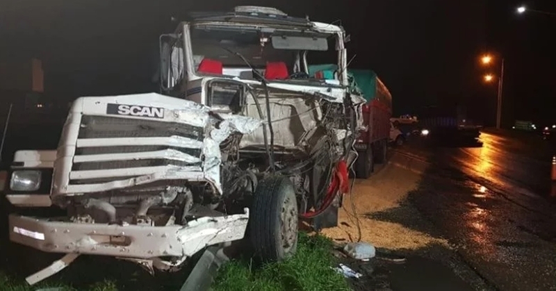 As&iacute; qued&oacute; uno de los camiones implicados en el siniestro vial.