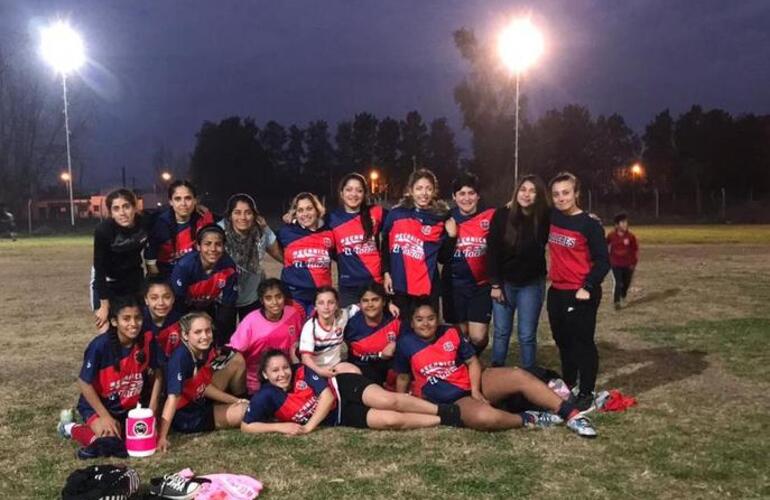 Imagen de Las chicas de Talleres juegan amistosos y sueñan con la Liga