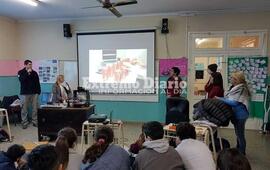 Imagen de La EETP N&deg; 650 de visita por las escuelas primarias